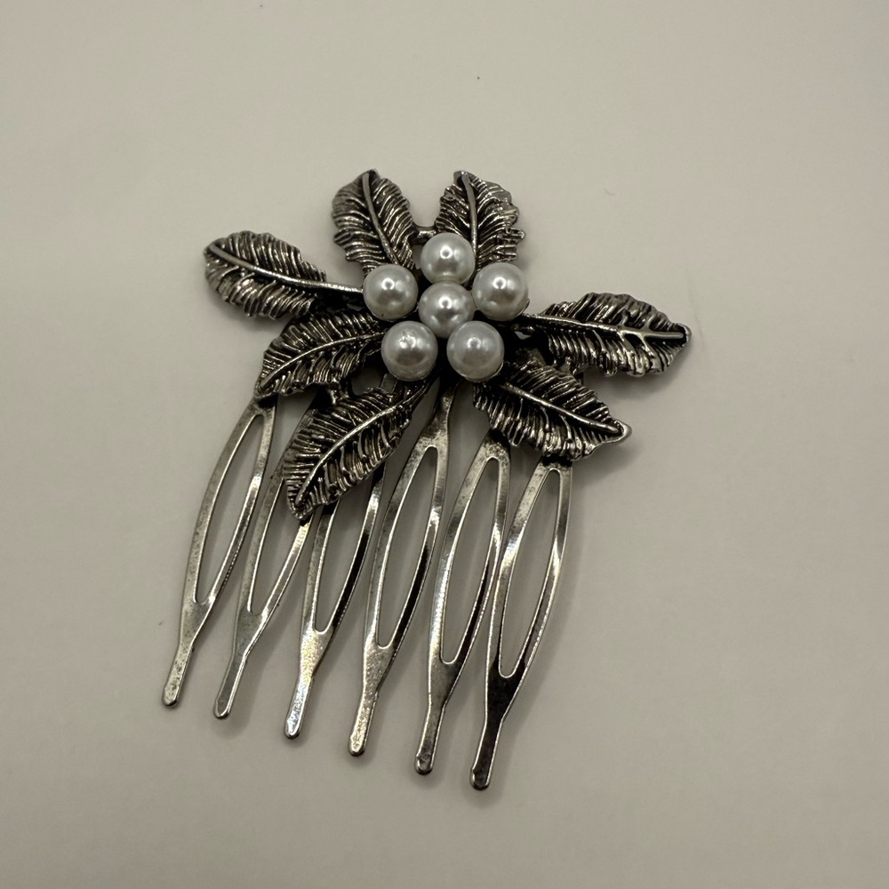 Silver Toned Hair Side Comb Floral Leaf Design Faux Pearl Accents